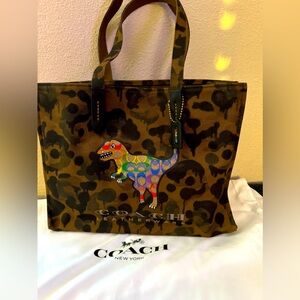 Coach Restored Tote 42 With RainbowSignature Rexy just perfect 🤩😍💝💝